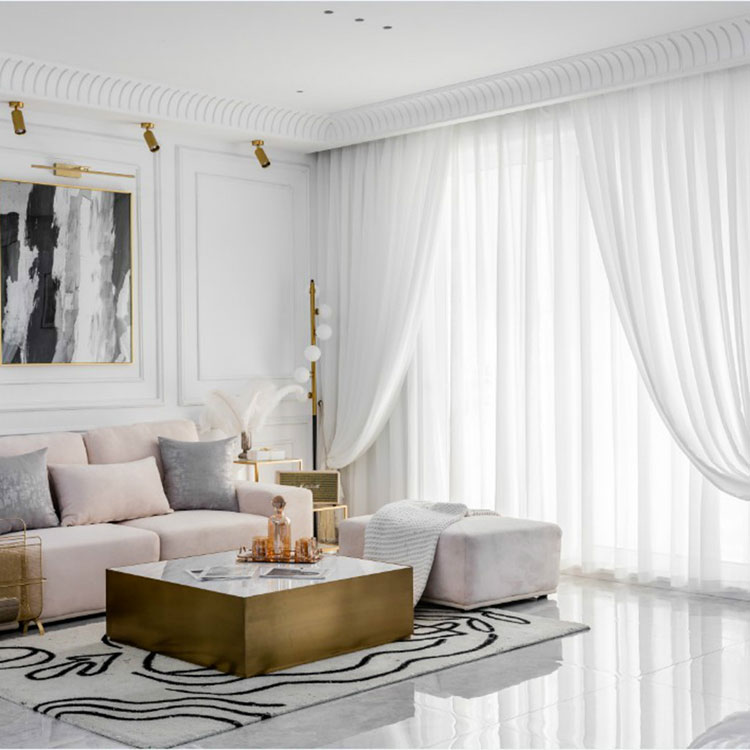 Como as cortinas simples podem transformar o ambiente e a funcionalidade da sua casa?